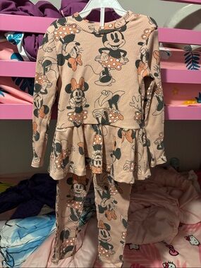 Girls Minnie Mouse Pink Long-Sleeve Matching Set with Skirted Top